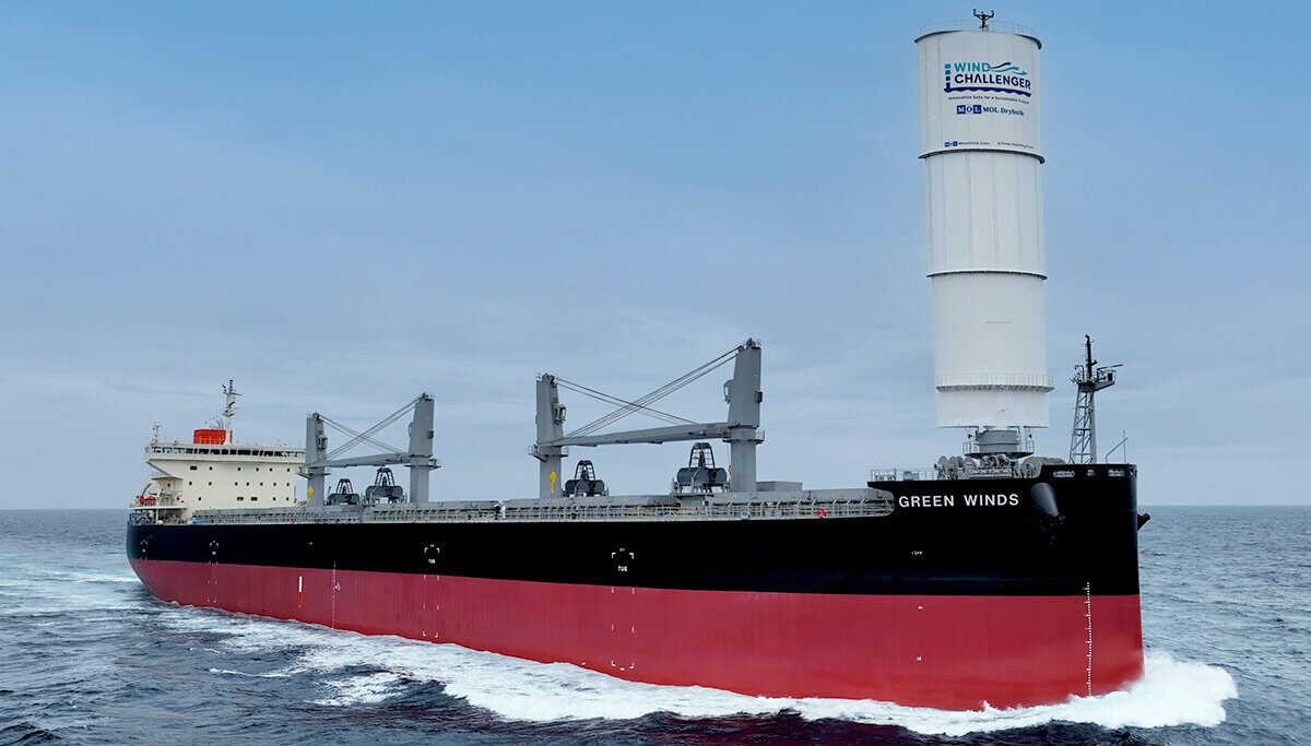 Delivery of the first crane vessel equipped with Wind